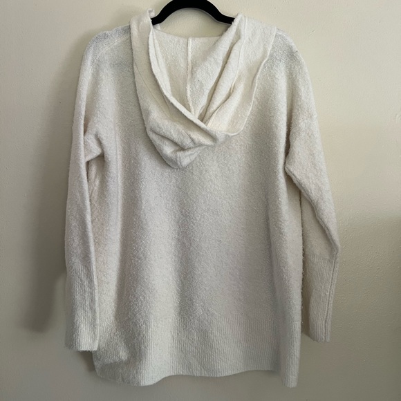 Lou & Grey | Fuzzy Hooded Sweater | Medium - Picture 2 of 3